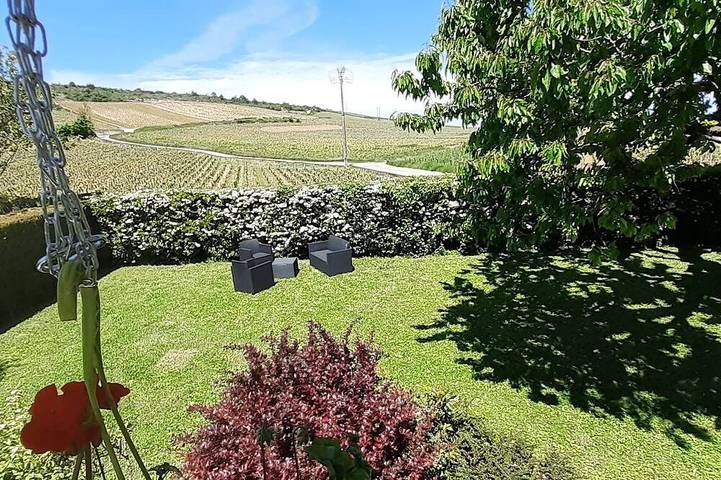 Maison de vacances pour 6 personnes, avec Terrasse et Jardin à Nuits-Saint-Georges