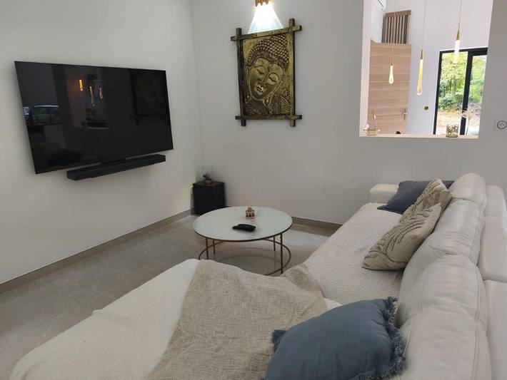 Location de vacances pour 5 personnes, avec jardin à Chalifert