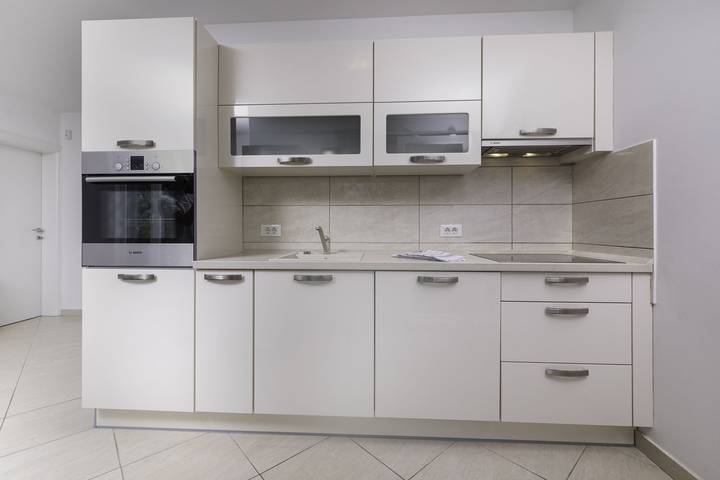Ganze Wohnung, Ferienwohnung Seafront Maris - 4 in Soline, Krk