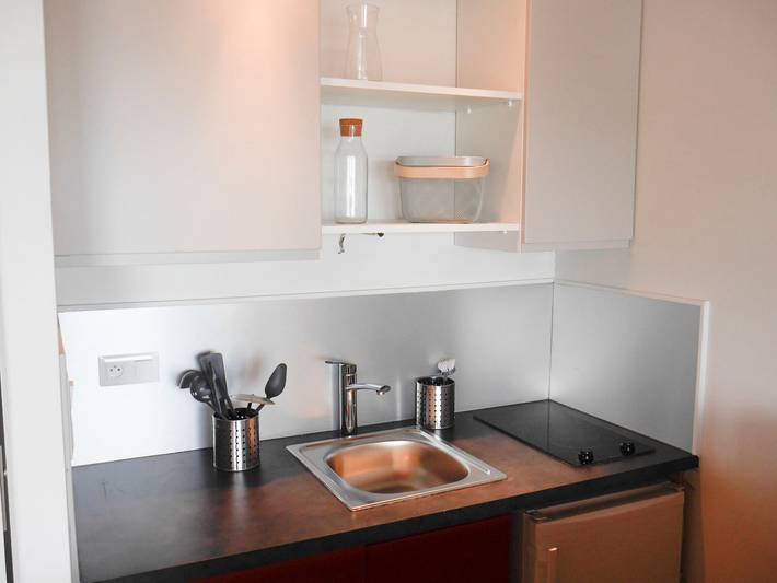 Apartamento entero, Apartamento renovado frente a la playa con vista al mar y WIFI in Le Palais, Côte des Mégalithes