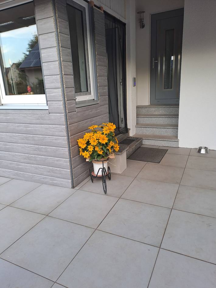 Entire apartment, Holiday Apartment 'Haus Sonnenschein' with Shared Garden and Wi-Fi in Volkmarsen, Landkreis Waldeck-Frankenberg
