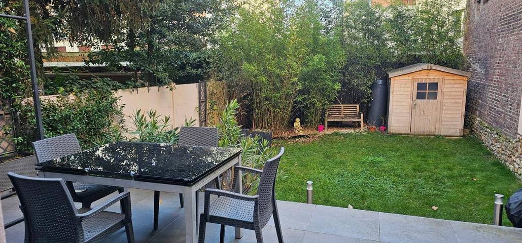 Location de vacances pour 2 personnes, avec Terrasse et Jardin à La Garenne-Colombes