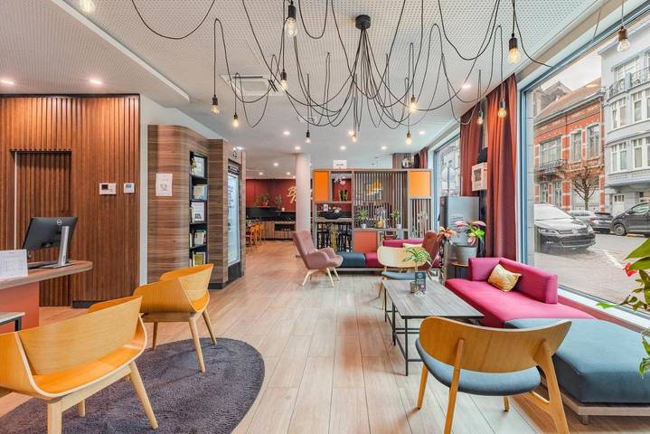 Location de vacances pour 2 personnes, avec balcon dans Gare De Bruxelles Midi - 4