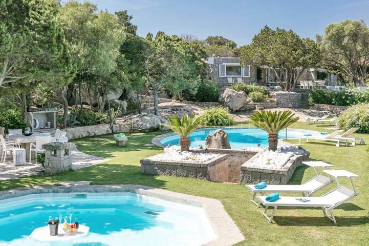 Villa per 14 persone, con giardino a Porto Rotondo
