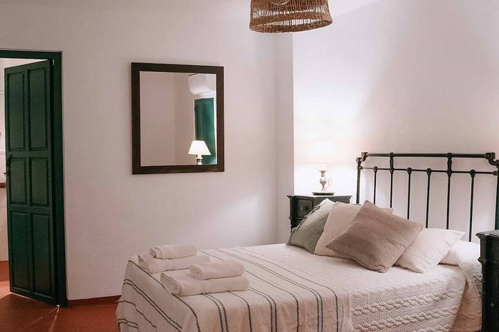 Bodega Boutique con Piscina privada, Bbq y Wifi Ideal para el relax familiar in Montilla, Provincia de Córdoba