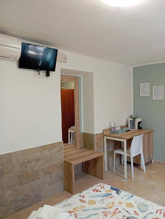 Maison d’hôte pour 2 personnes, avec Terrasse et Jardin à Stintino - 3