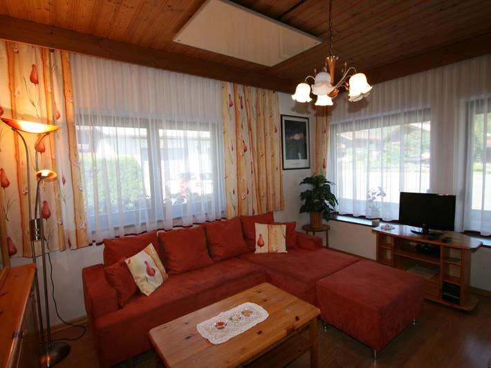 Ferienwohnung für 4 Personen, mit Garten und Ausblick in Waidring - 2