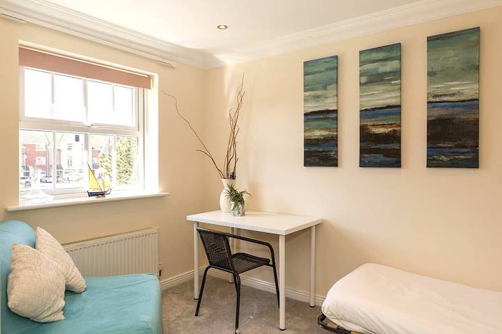 Quayside - family friendly house by the marina (dog considered!) in Eastbourne, Sussex Oriental