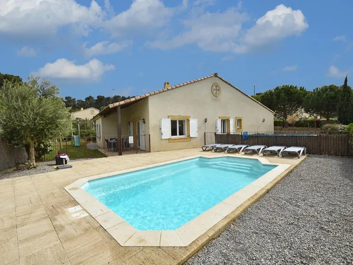 Villa pour 6 personnes, avec jardin ainsi que jacuzzi et piscine - 1