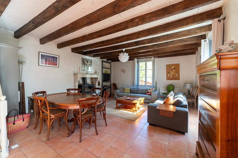 L'Auxance : Grande maison de charme avec piscine in Quinçay, Vienne (France)