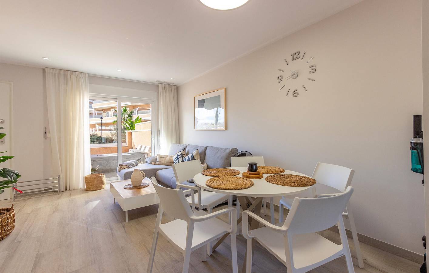 Apartamento de lujo en la playa con piscina y aparcamiento in El Mojón (Alicante), Pilar de la Horadada