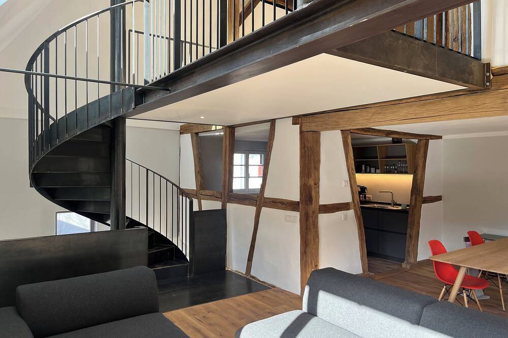 Saniertes Fachwerkhaus, Haus Nothweiler, alte Scheune, traditionell und modern in Nothweiler, Landkreis Südwestpfalz