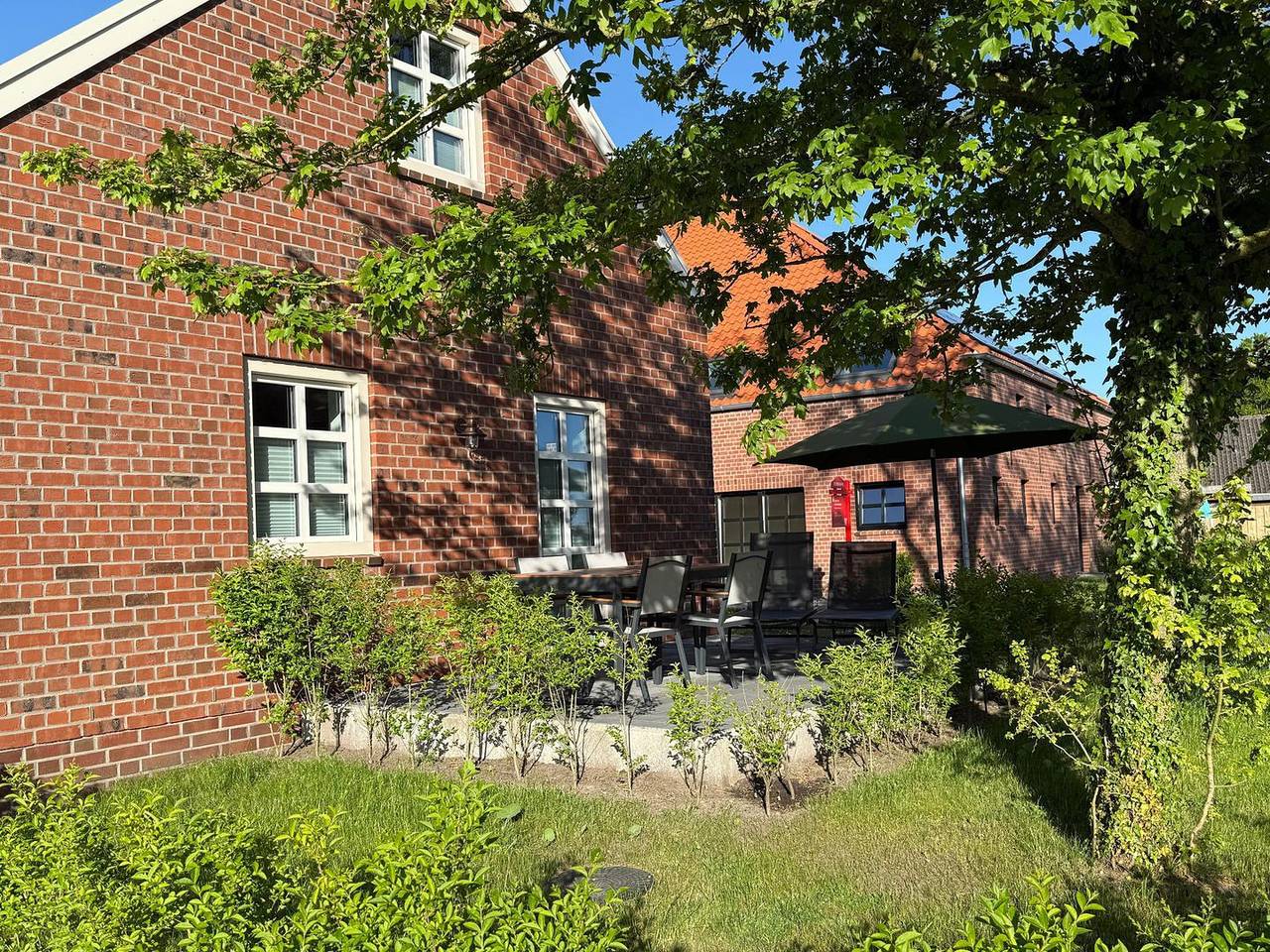 Entspannen Sie im Neubau-Ferienhaus Mühle 7 mit Sauna, bis zu 6 Pers., Haustiere in Rysum, Krummhörn
