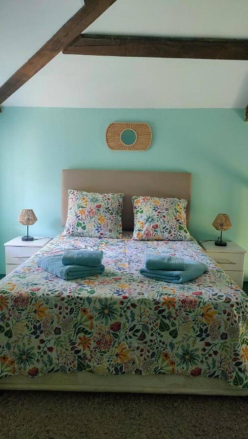 Location de vacances pour 4 personnes, avec Terrasse et Jardin à Villiers-le-Roux - 4