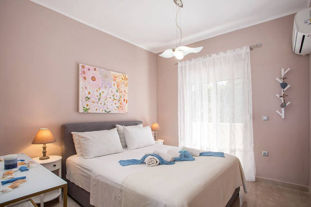 Modern and cozy bungalow, close to traditional villages and airport in Rhodos