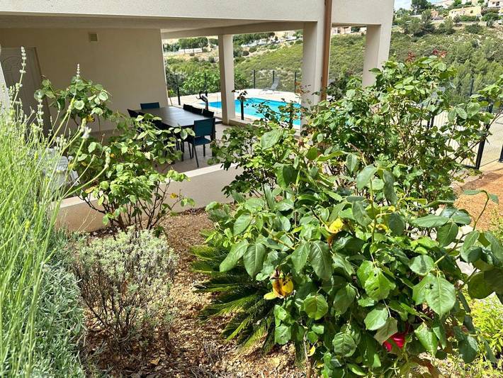 Ferienhaus für 10 Personen, mit Terrasse und Pool sowie Ausblick und Garten - 1