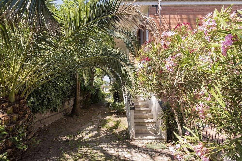Entire apartment, Gli Oleandri by Interhome in Anzio, Rome Province