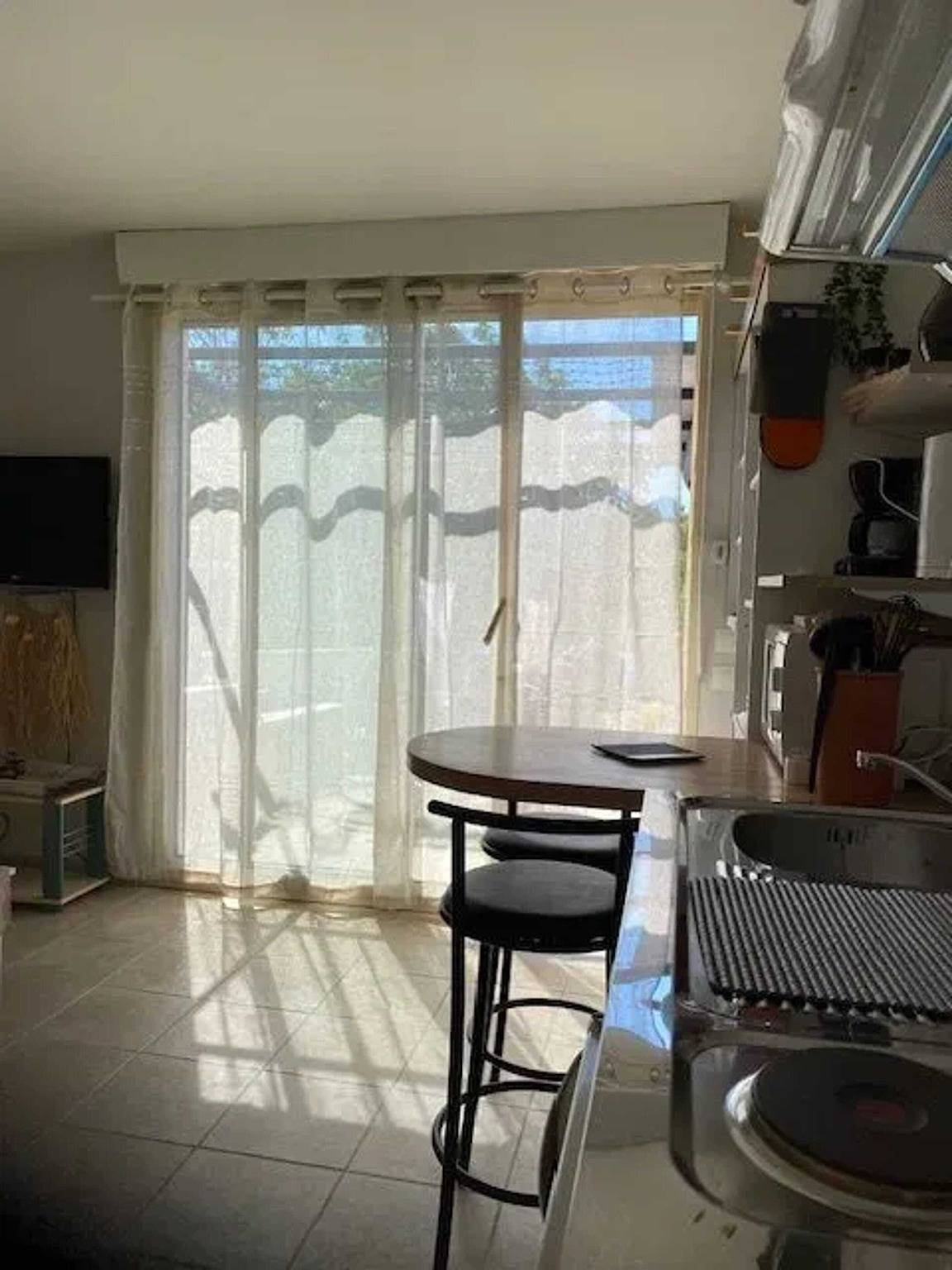 Studio entier, Studio cosy avec jardin à Aigues-Mortes, 25 m² in Aigues-Mortes, Côte d'Améthyste