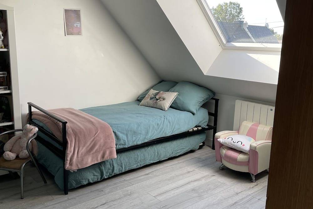 House Vannes in Séné, Côte des Mégalithes