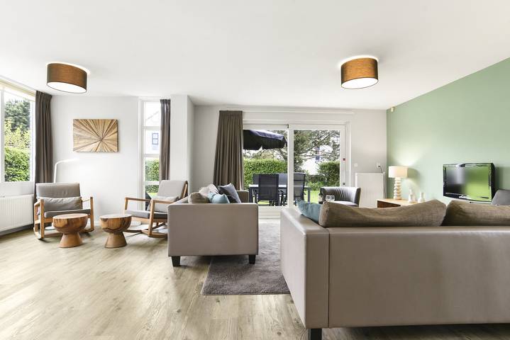 Bungalow für 8 Personen, mit Balkon/Terrasse und Terrasse sowie Sauna