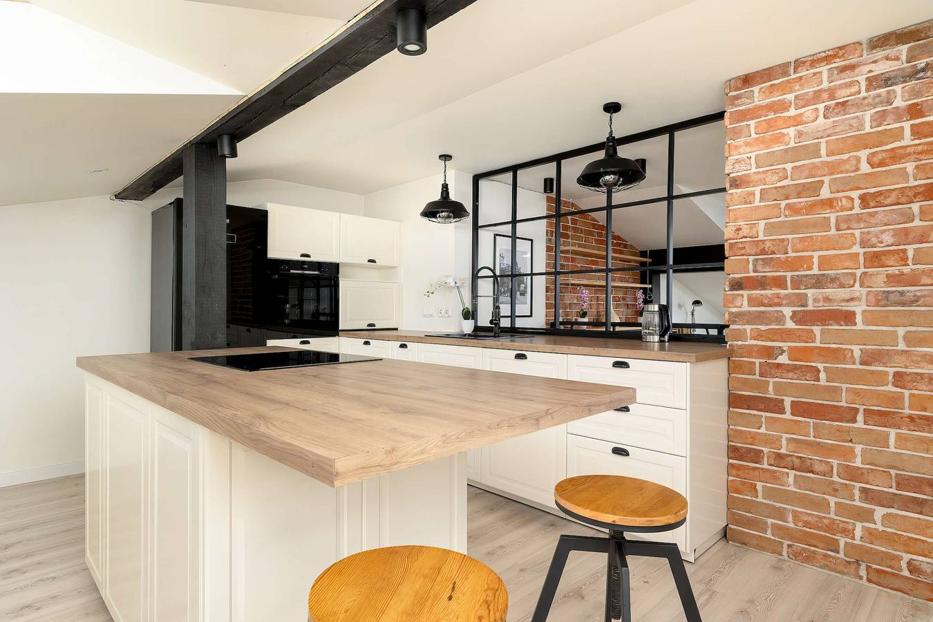 Ganze Wohnung, Jasińskiego 21 Bielsko-Biała | Industrial Attic Apartment | Parking in Bielitz-Biala, Schlesien