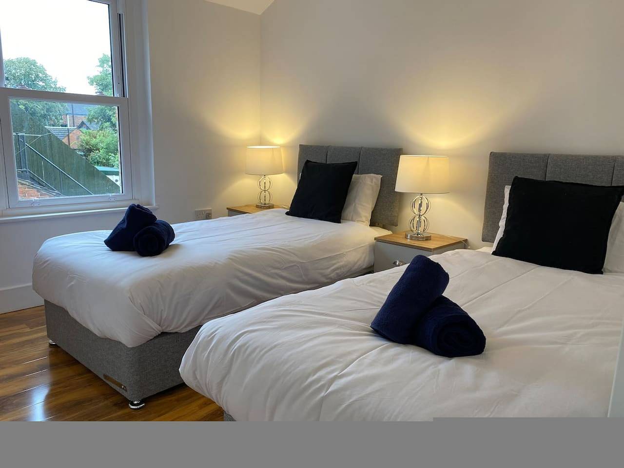 Entire apartment, Stylish 2Br Serviced Apartment in Bedford Centre 4 in Bedford