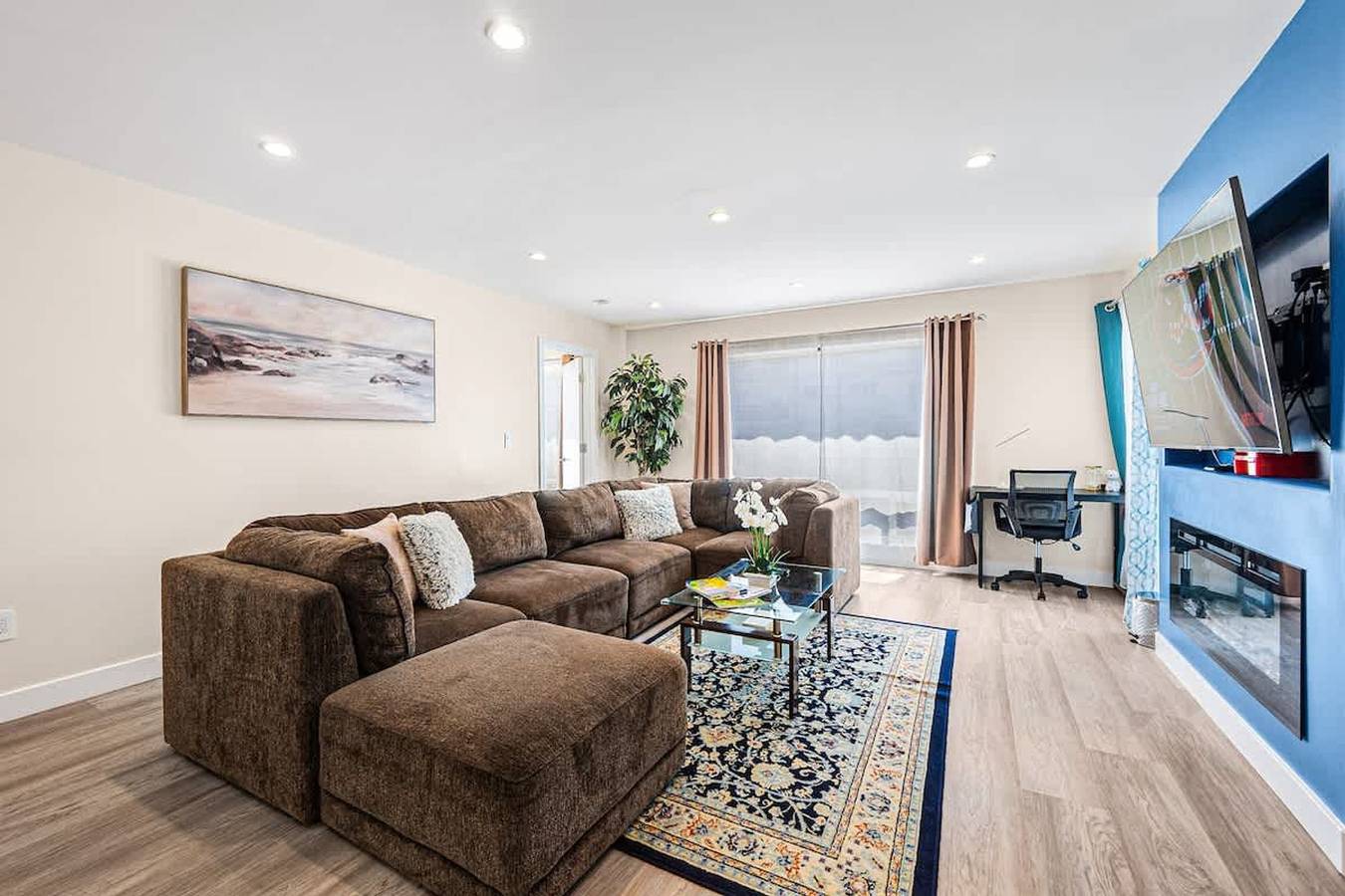 Cozy   Quiet Safe Bright 4brs Home in Daly City in Daly City, San Mateo County