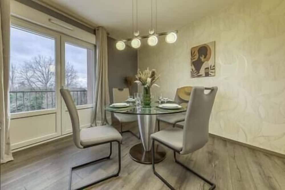 Entire apartment, Appartement Les Oiseaux Thionville in Thionville, Moselle