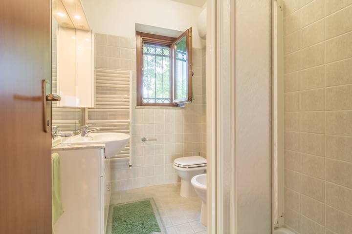 Ferienhaus für 4 Personen, mit Seeblick und Terrasse sowie Garten, mit Haustier am Bolsenasee - 2