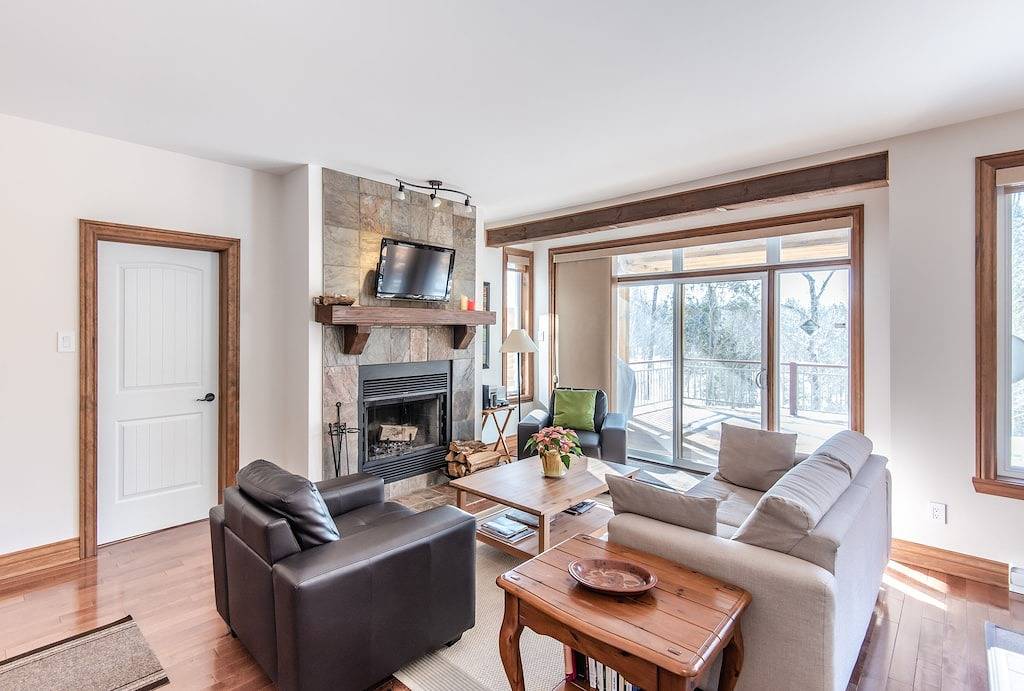 Ganze Wohnung, Condo on Golf near Bike Trail w/ 2 Bdrm 2 Bath in Mont-Tremblant