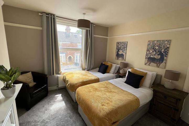Holiday rental for 6 people, with garden in Bedford