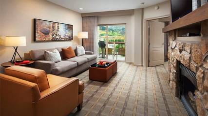 Villa for 8 Guests in Avon, Northwest Colorado, Picture 3
