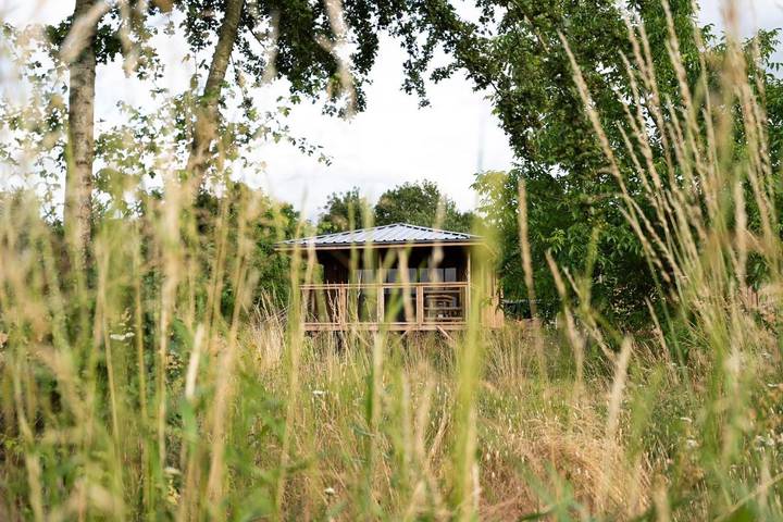 Gîte pour 2 personnes, avec Balcon et Terrasse ainsi que Jardin et Vue à Halle (Flandre)