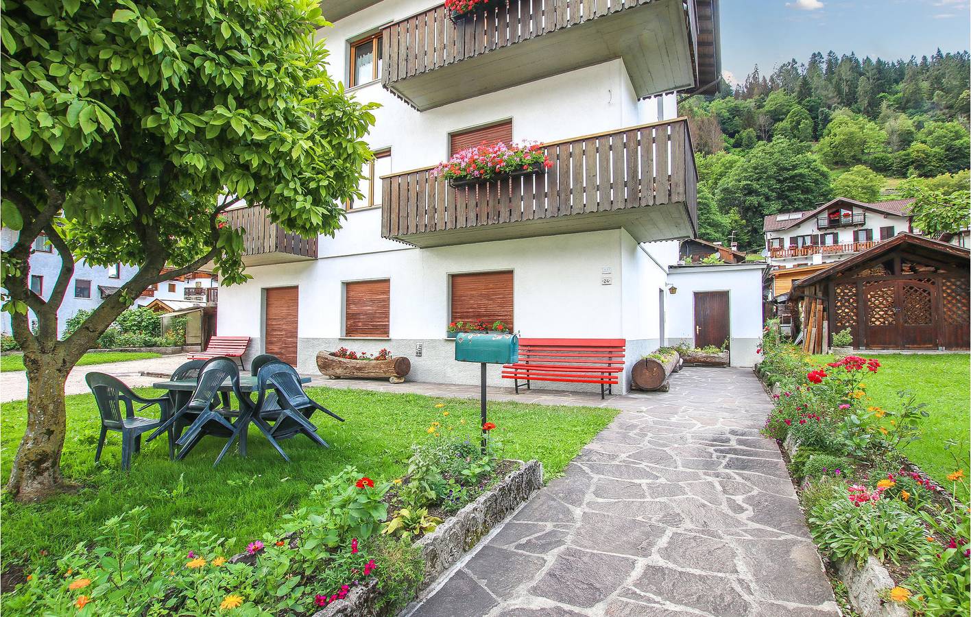 Appartamento intero, Appartamento vista montagna | 100 mq | Parcheggio | Terrazza in Transacqua, Primiero San Martino di Castrozza