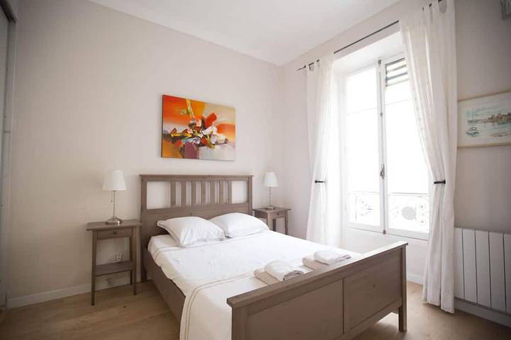 Apartamento entero, Apartamento familiar en un barrio auténtico y su mercado abierto. in Niza, Costa mediterránea (Francia)