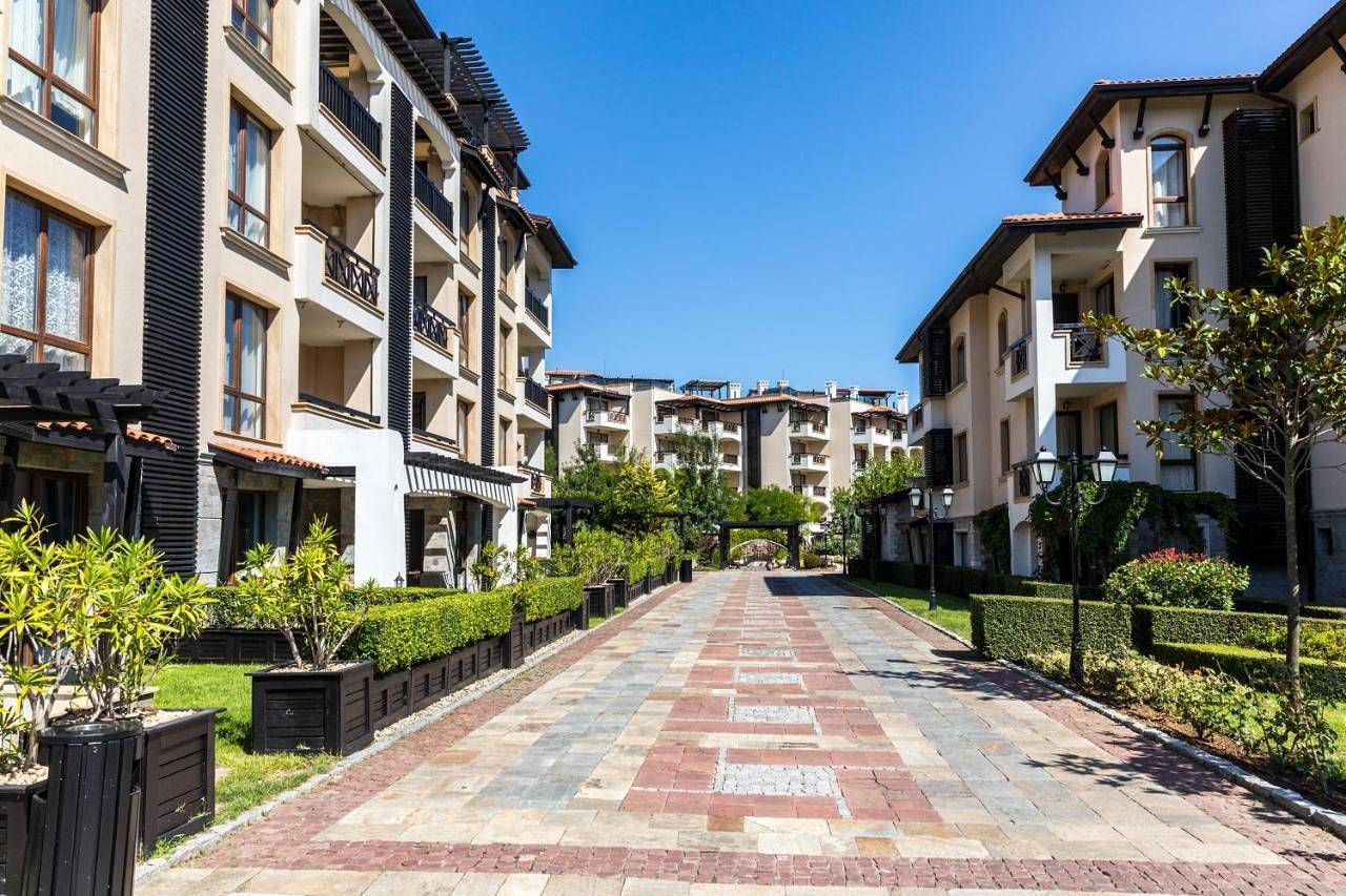 Oasis Beach Club in Lozenets, Zarewo