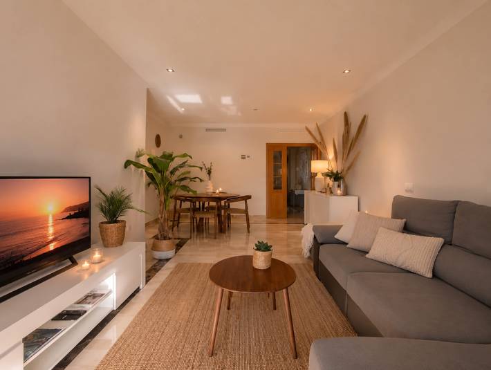 Ganze Wohnung, Las Nayades | Sea Views Indoor Pool Sauna Gym in Cabo Bermejo, Estepona