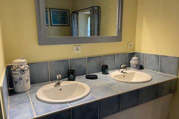 Gîte pour 2 Personnes dans Roussillon, Parc naturel régional du Luberon, Photo 2