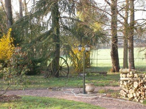 Chambre d’hôte pour 6 personnes, avec vue et jardin dans Allier - 4