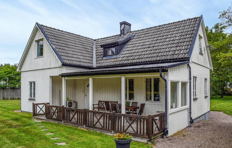 Ferienhaus für 6 Personen, mit Terrasse und Garten - 1