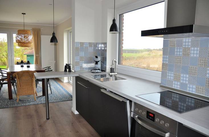 Ferienhaus "Goldblick" für 4 Erwachsene und 2 Kinder mit Kamin, Balkon & Meerblick -ruhige Lage in Westfehmarn, Fehmarn