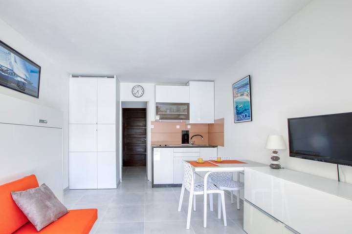 Ferienwohnung für 2 Personen, mit Terrasse und Garten in Bandol - 2