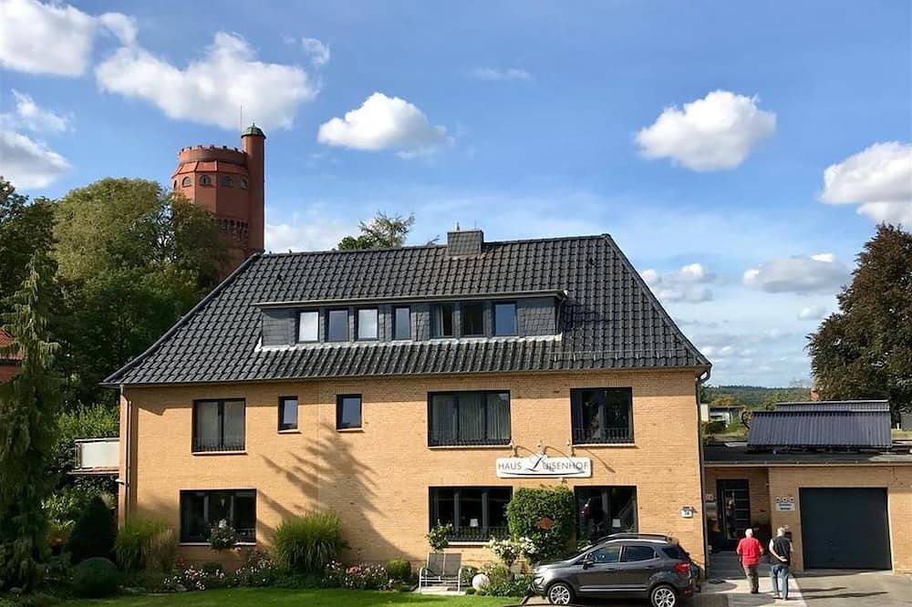 Doppelzimmer mit Dusche, Wc - Haus Luisenhof, Pension in Mölln, Kreis Hertogdom Lauenburg