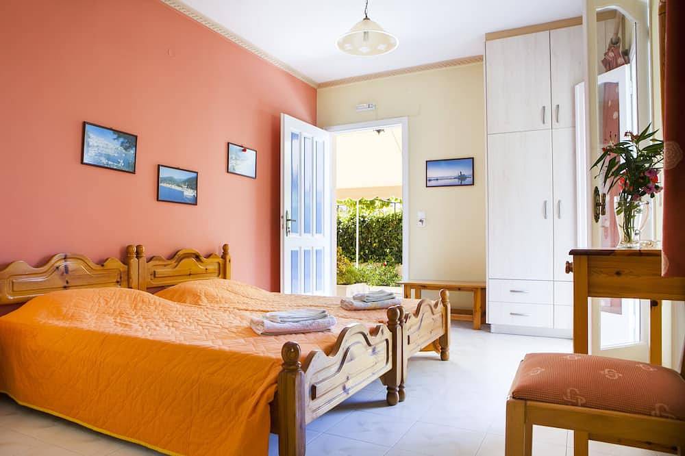 Entire apartment, Tzivras Studio Apartment in Lassi, Argostoli