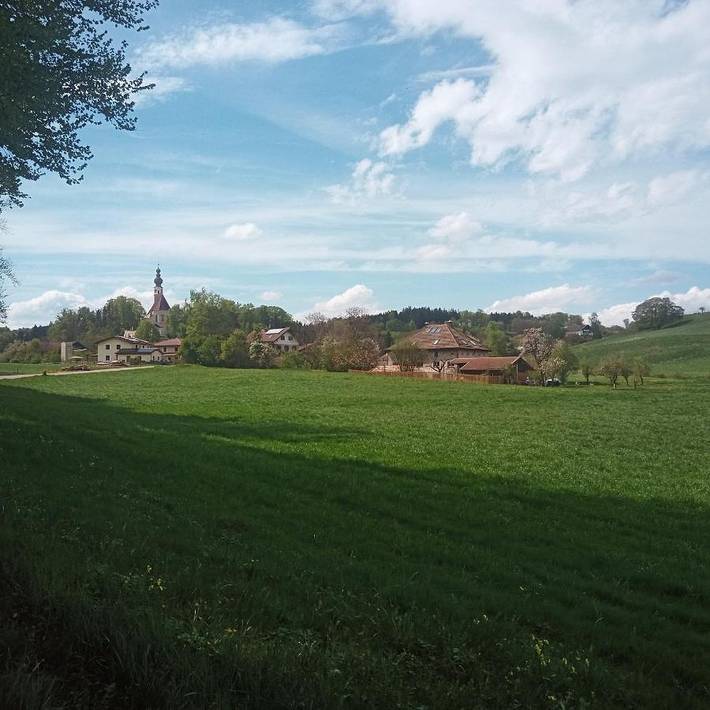 Ferienwohnung für 4 Personen, mit Balkon und Terrasse sowie Garten in Taching am See