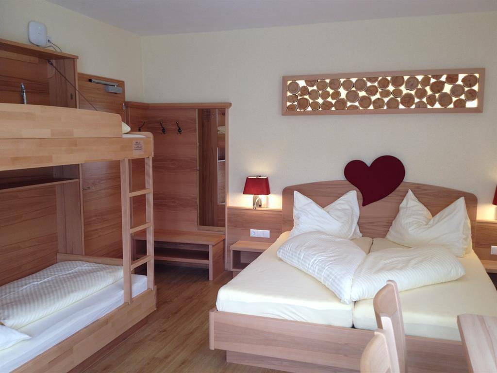 Ganze Ferienwohnung, Zimmer Hochwurzen (Kombinationszimmer) in Rohrmoos, Schladming-Dachstein