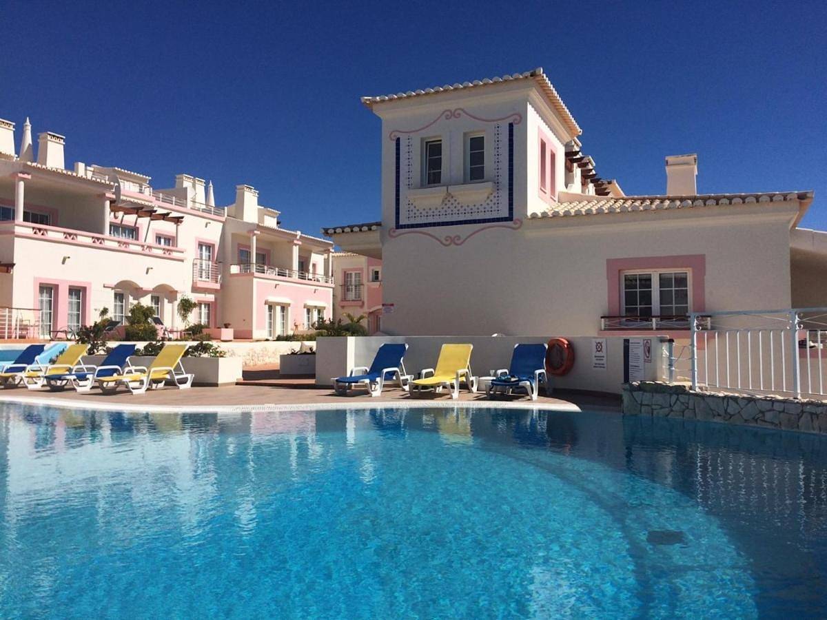Two-Bedroom Villa in Budens, Distrito de Faro