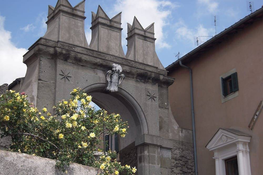 Apartamento entero, Ático en el centro de Ariccia, cerca de Roma, con una terraza panorámica in Ariccia, Castelli Romani