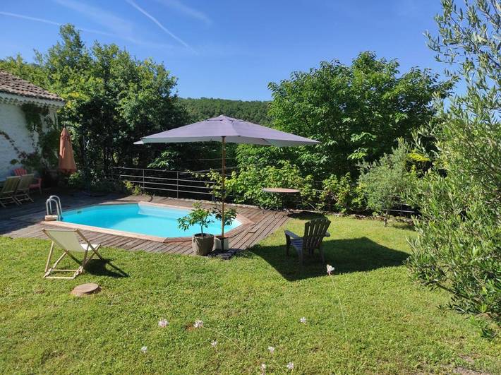 Location de vacances pour 6 personnes, avec jardin ainsi que vue et piscine à Montcuq - 4