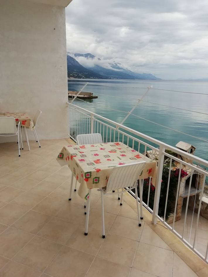Ganze Wohnung, Ferienwohnung in Pisak mit Meerblick, Balkon, Klimaanlage, W-Lan (195-1) in Pisak, Omis-Riviera
